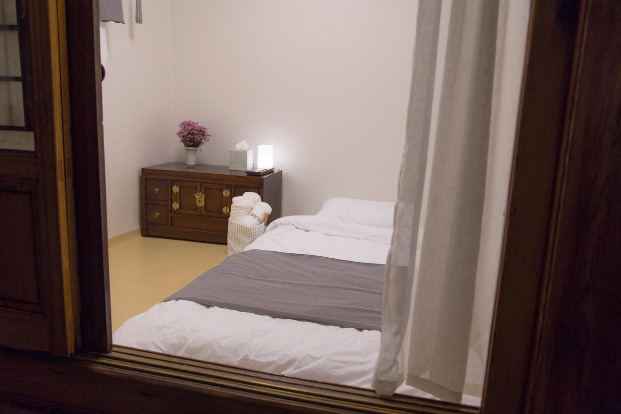 Stay 256 Hanok Guest House Seoul Exterior photo