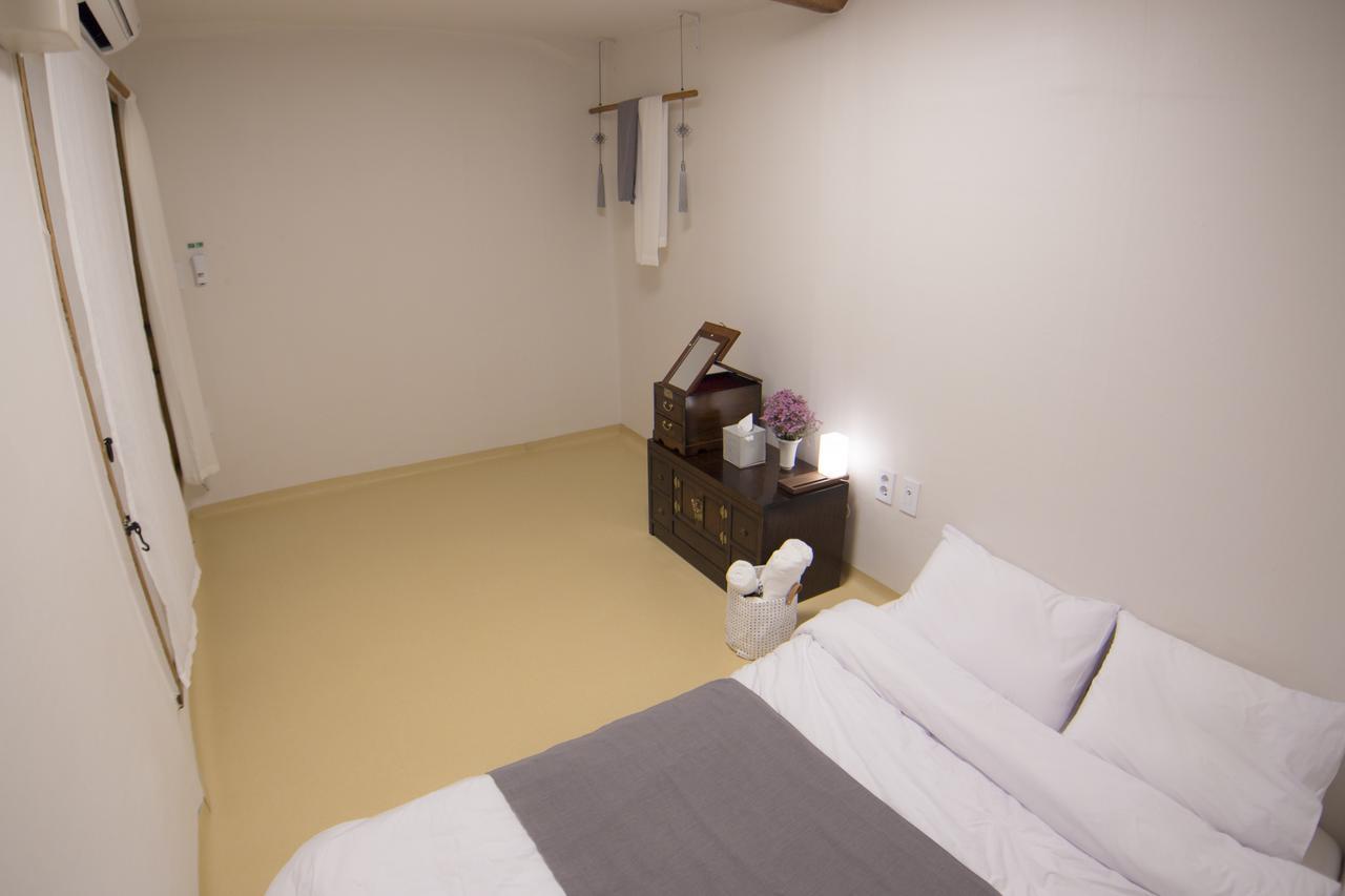 Stay 256 Hanok Guest House Seoul Exterior photo
